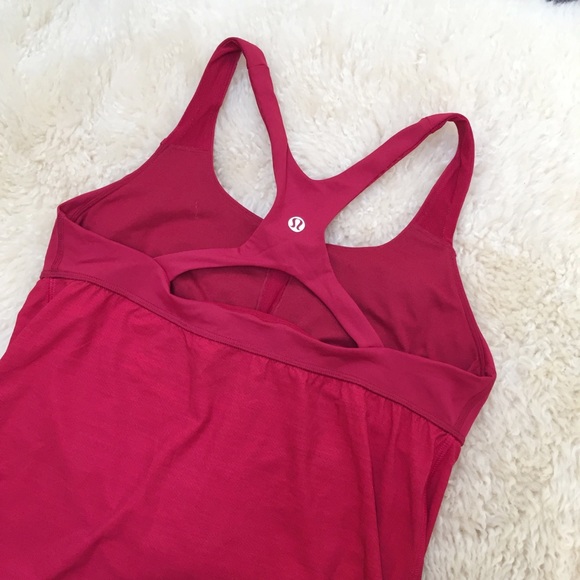 lululemon athletica Tops - 💙 $10 SALE 💙 Lululemon Red Racerback Tank